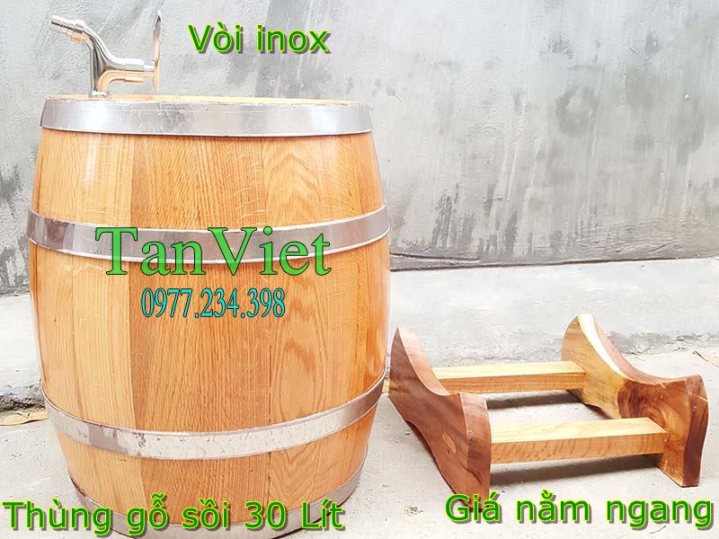 thùng gỗ ủ rượu vang