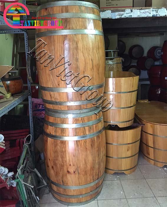 thùng rượu gỗ sồi trang trí