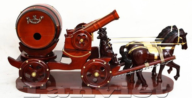 Ngựa-kéo-trống-gỗ-rượu-vang